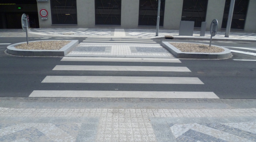 COMCON VISION - BEZPEČNOSTNÍ SYSTÉM pro nevidomé, slabozraké i ostatní veřejnost.